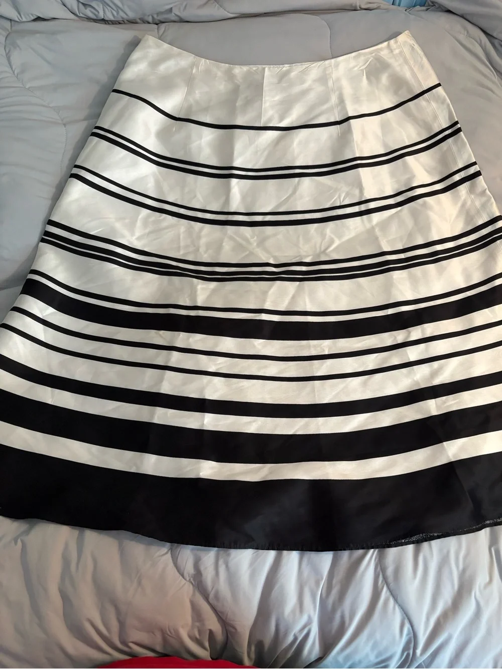 Talbots 100% Silk Lining A-Line Skirt Striped Size 12 Black White Classic-Era - Picture 8 of 10